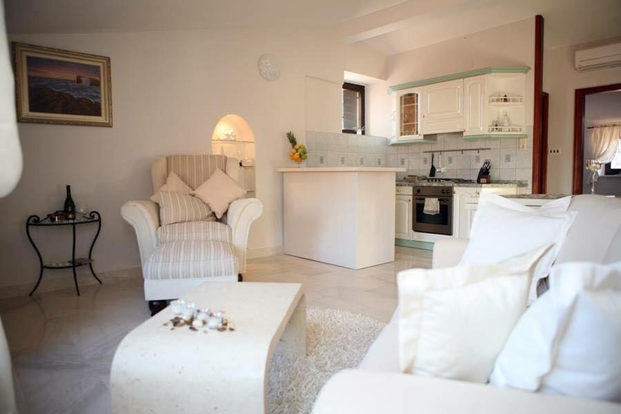 Apartments Filip & Viktoria In The Center Of Trogir Exterior foto