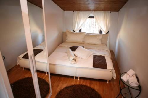 Apartments Filip & Viktoria In The Center Of Trogir Exterior foto